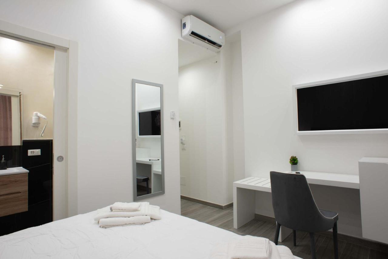 Blanc Rooms Палермо Екстер'єр фото