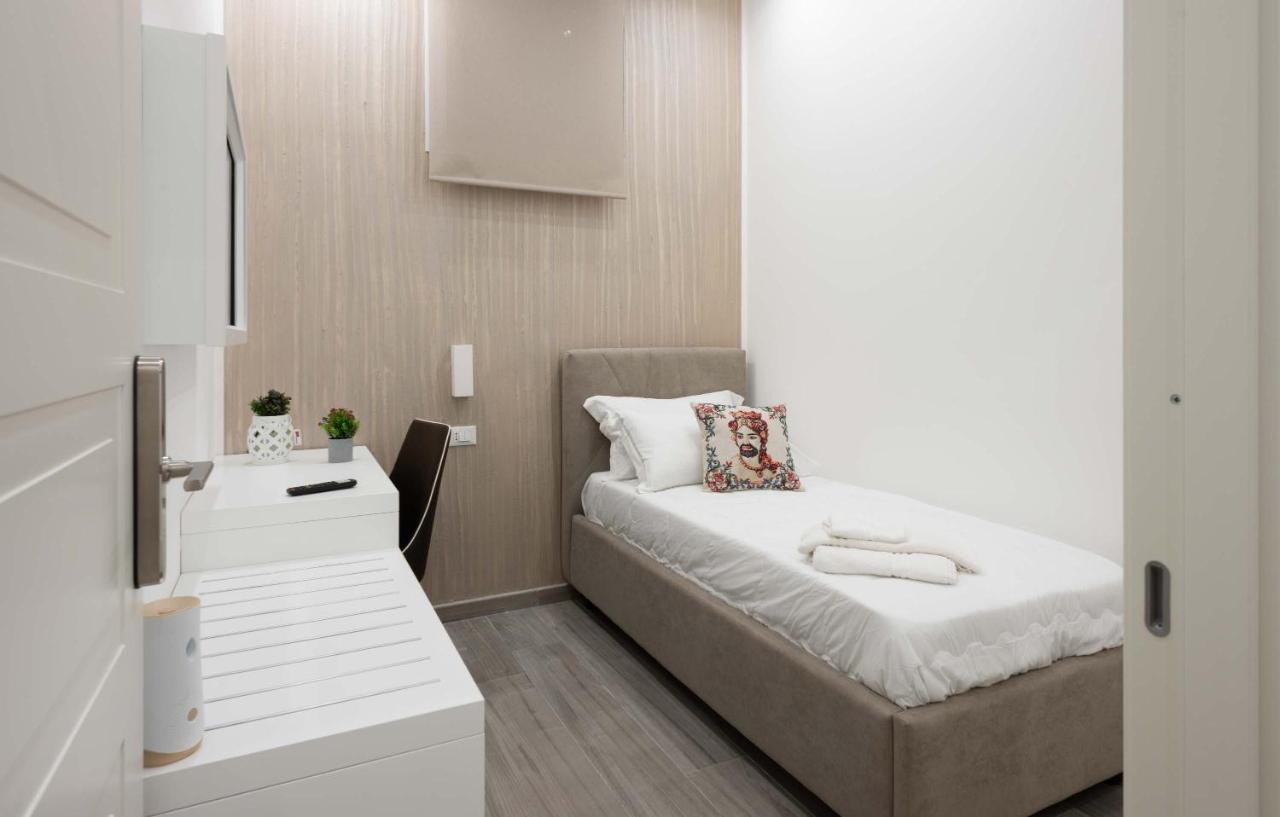 Blanc Rooms Палермо Екстер'єр фото
