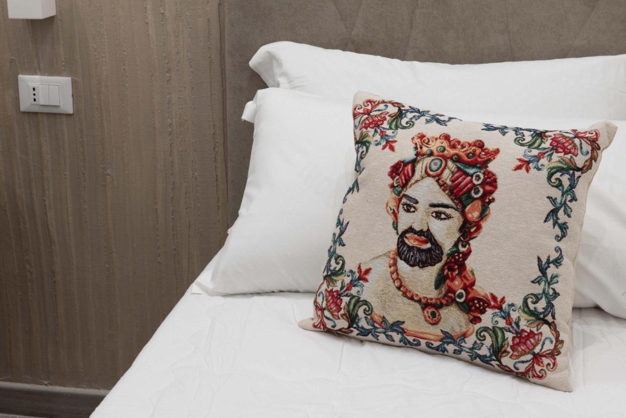 Blanc Rooms Палермо Екстер'єр фото